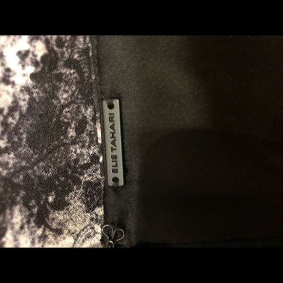 *HOST PICK* Elie Tahari Esmarella Bell Sleeves Dress - Picture 2 of 6